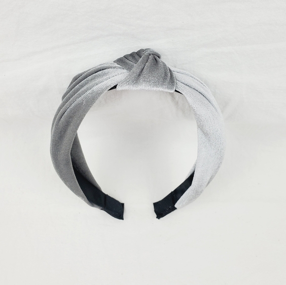 Non-Slip soft fabric knotted headband - Picture 3 of 8